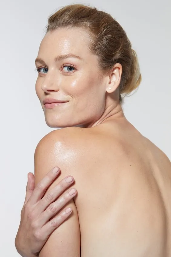 Hydrafacial Keravive peptide infusion at Wellface Wimbledon