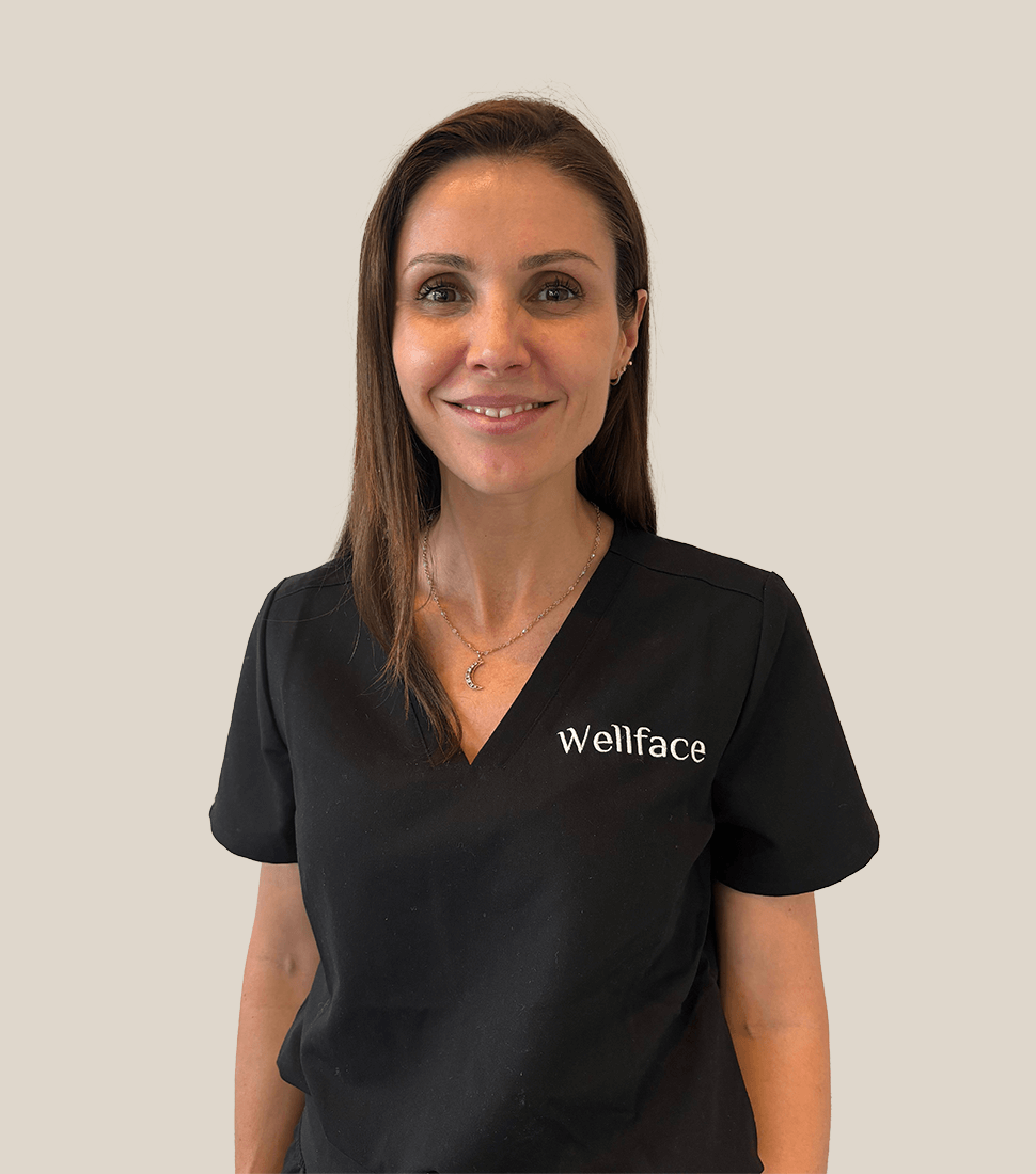 Simone, Senior Therapist