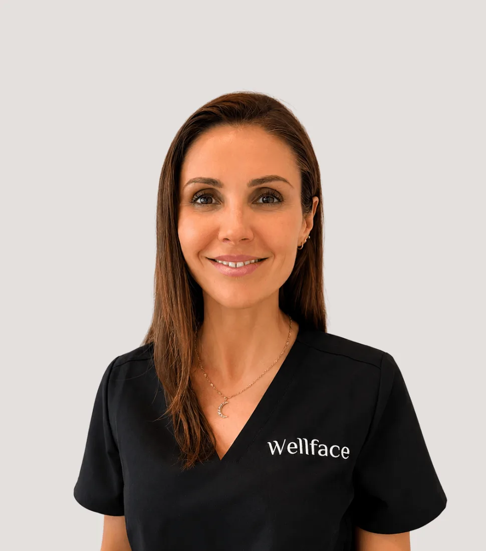 Simone, Senior Therapist